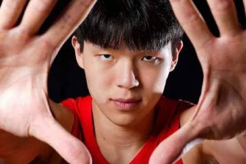 乐鱼官网-一位年轻球员在比赛中突破自我，获得表现机会