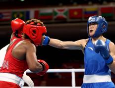 乐鱼-拳击女子半决赛：佩顿表现神勇逆袭获胜